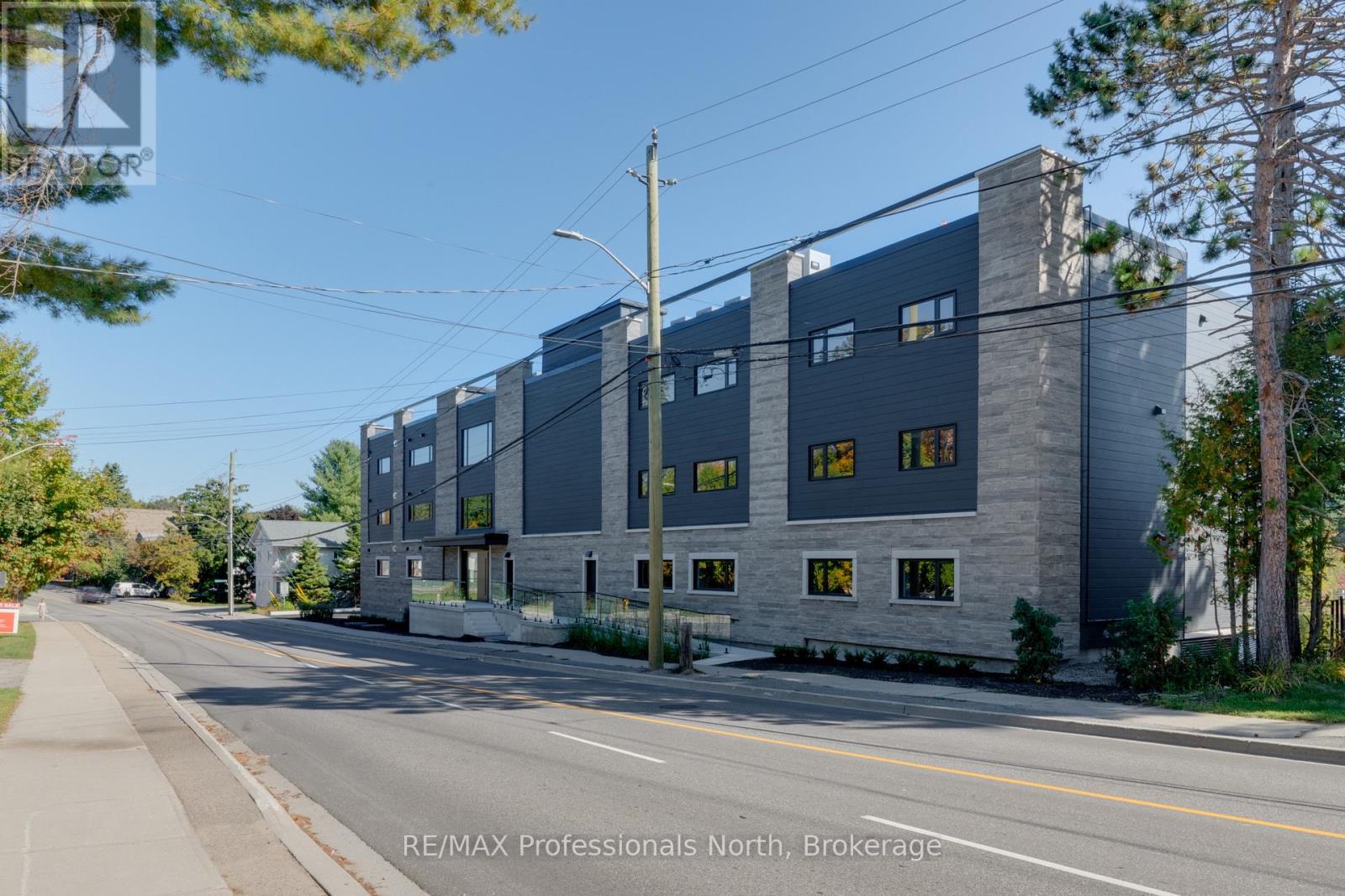 101 - 32 Brunel Road, Huntsville, Ontario  P1H 1P5 - Photo 10 - X12475515