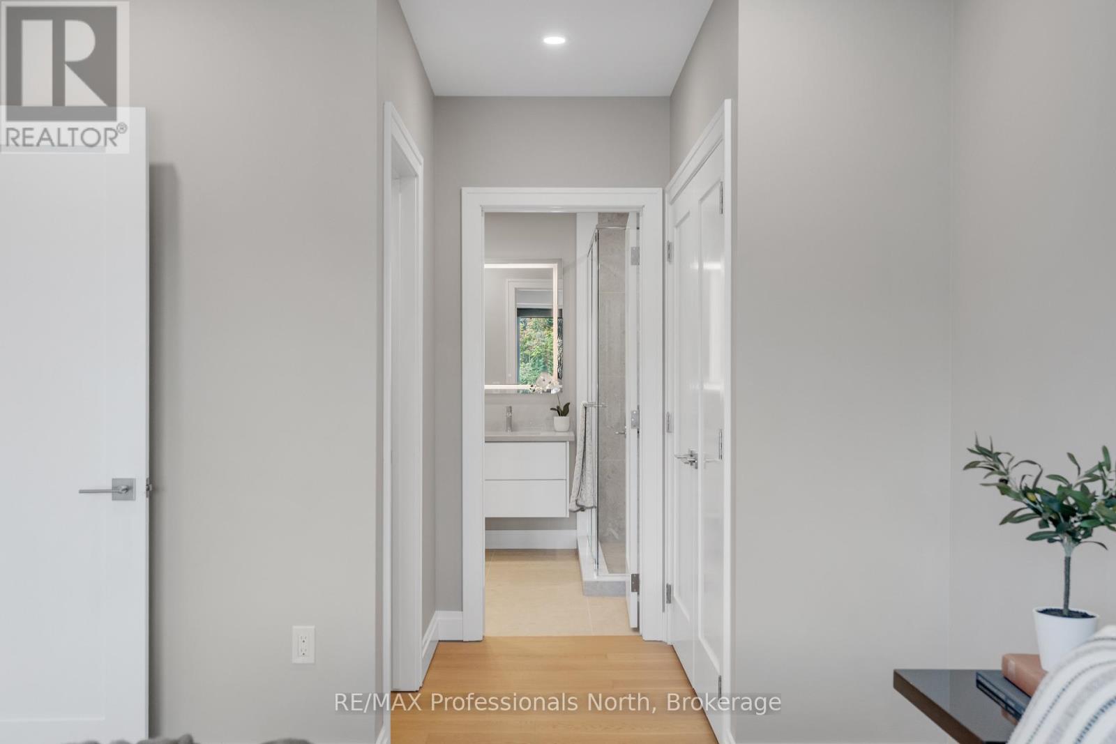 101 - 32 Brunel Road, Huntsville, Ontario  P1H 1P5 - Photo 39 - X12475515