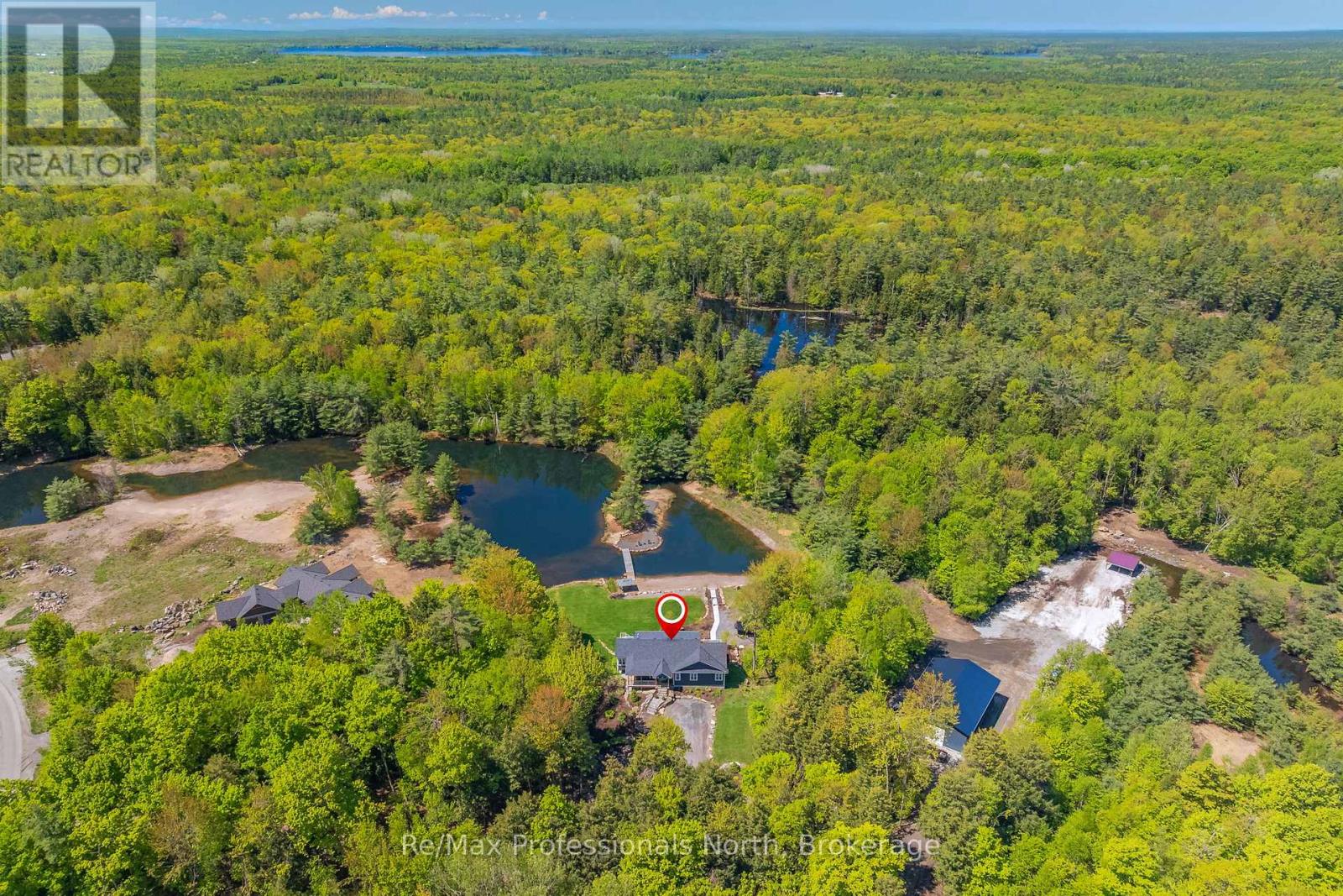 1076 Xavier Street, Gravenhurst, Ontario  P0E 1G0 - Photo 10 - X12477793