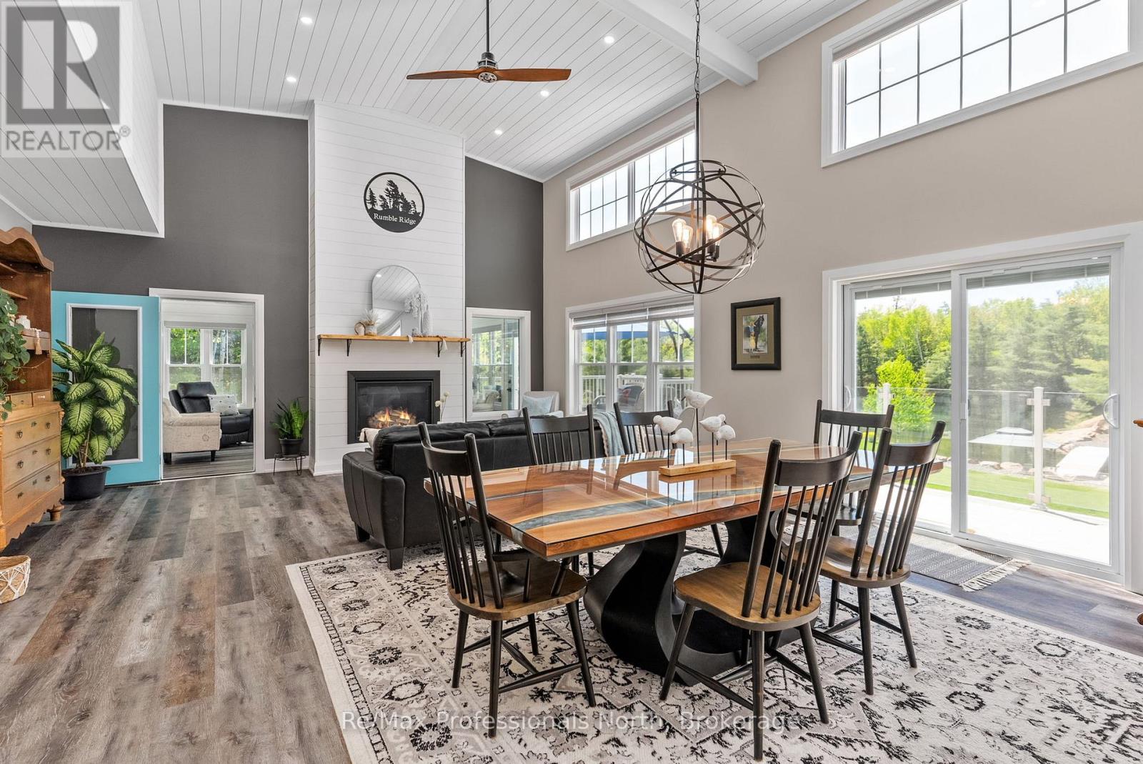 1076 Xavier Street, Gravenhurst, Ontario  P0E 1G0 - Photo 22 - X12477793