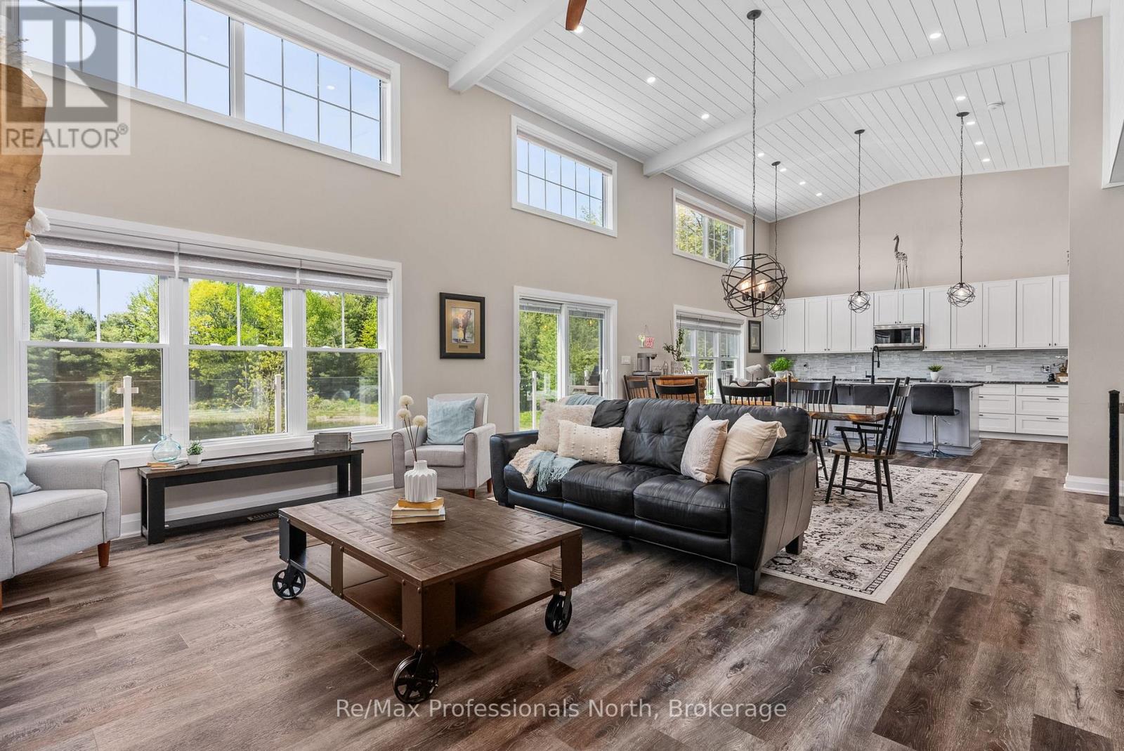 1076 Xavier Street, Gravenhurst, Ontario  P0E 1G0 - Photo 26 - X12477793