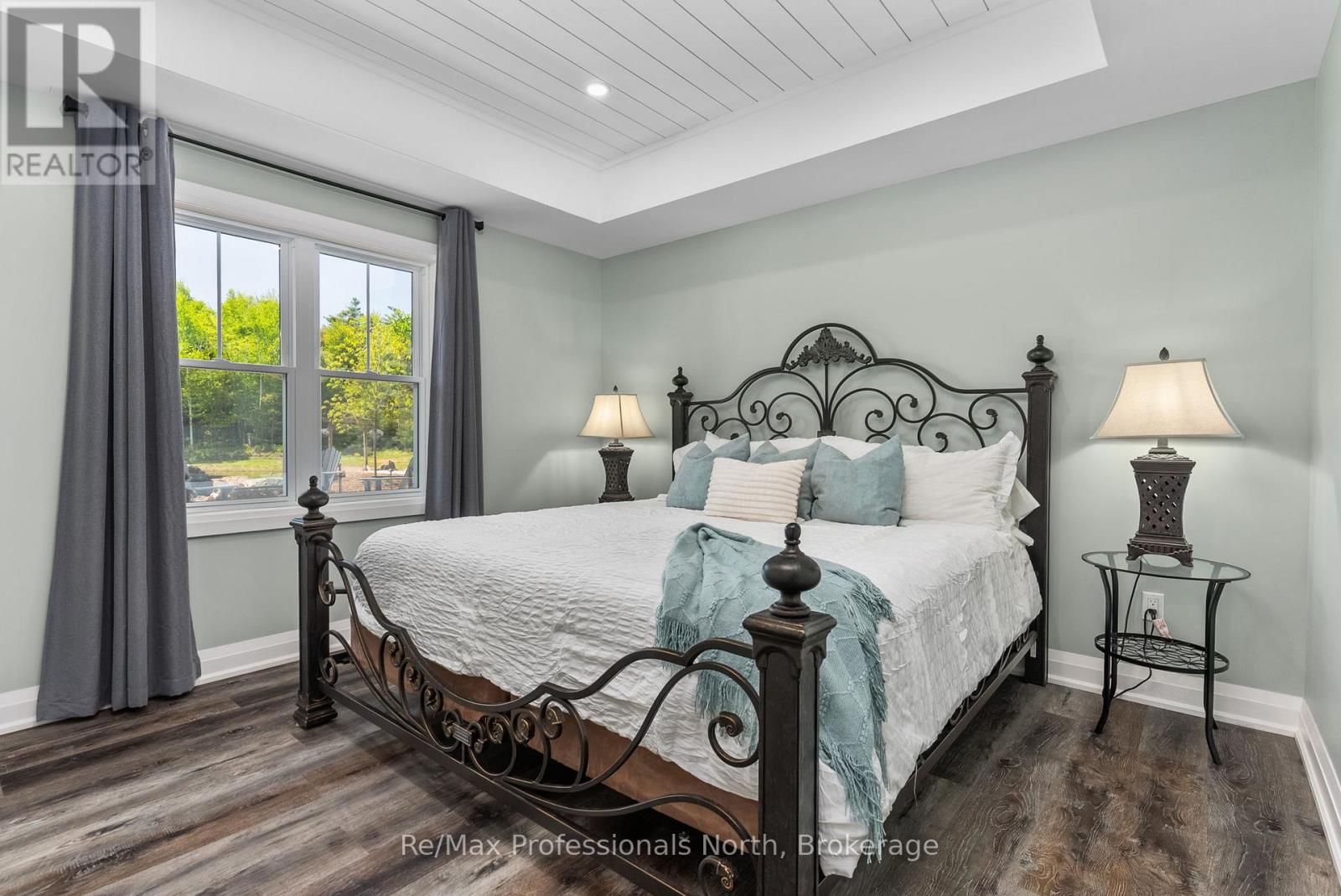 1076 Xavier Street, Gravenhurst, Ontario  P0E 1G0 - Photo 38 - X12477793