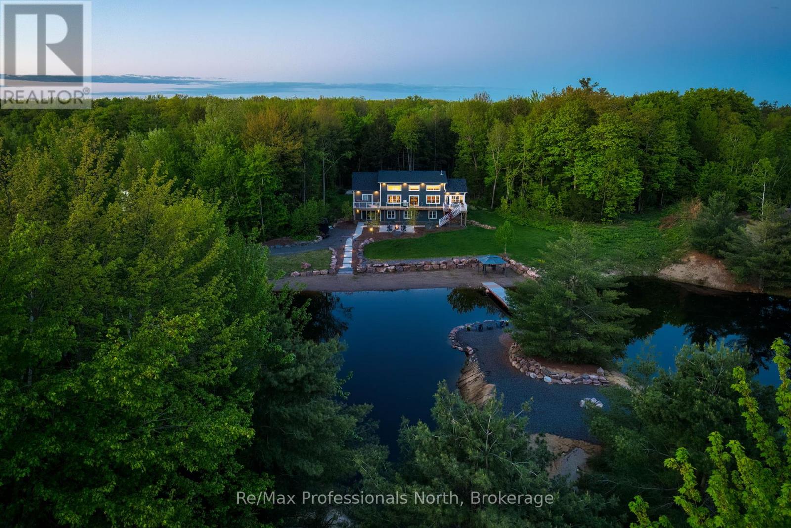 1076 Xavier Street, Gravenhurst, Ontario  P0E 1G0 - Photo 4 - X12477793