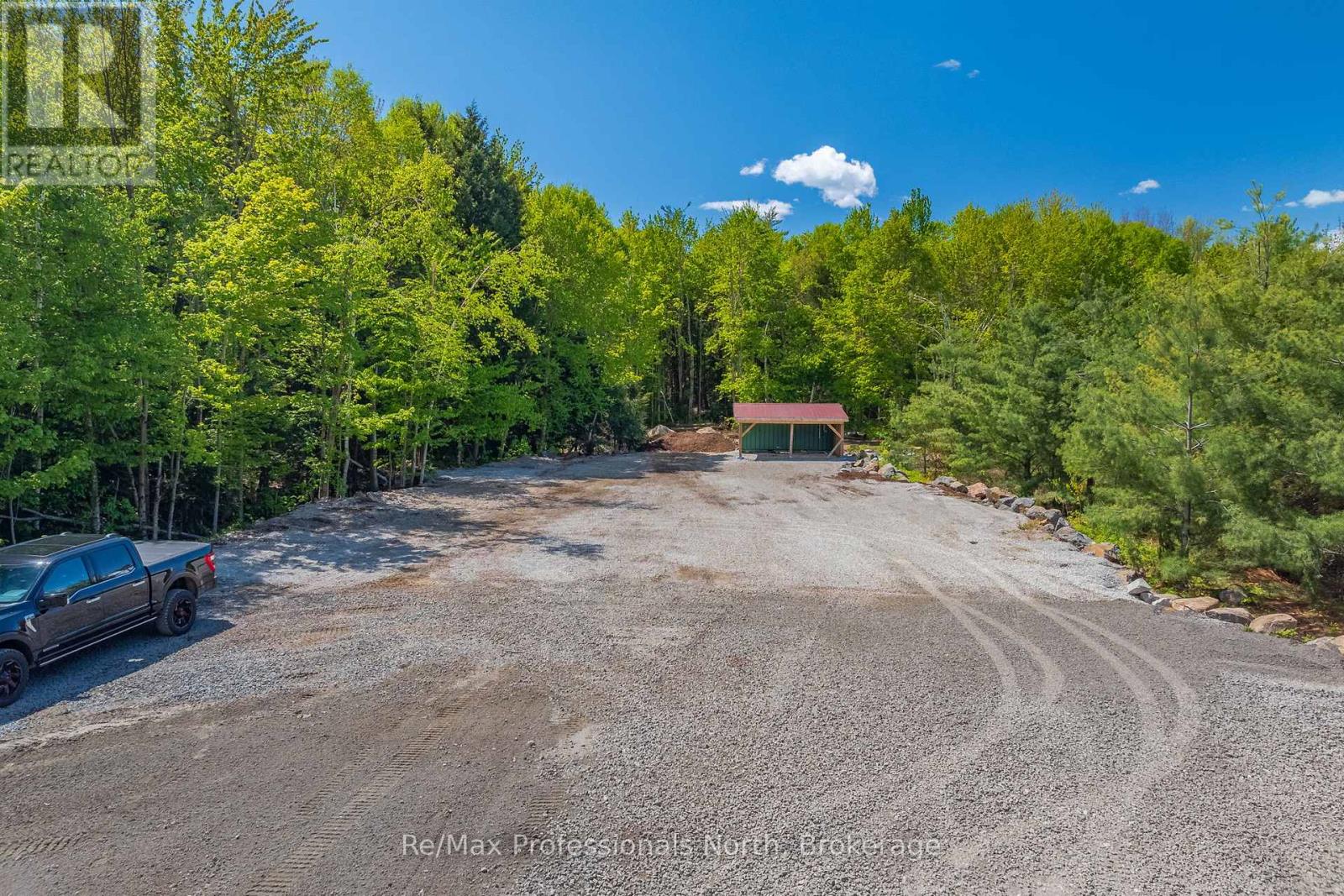 1076 Xavier Street, Gravenhurst, Ontario  P0E 1G0 - Photo 46 - X12477793