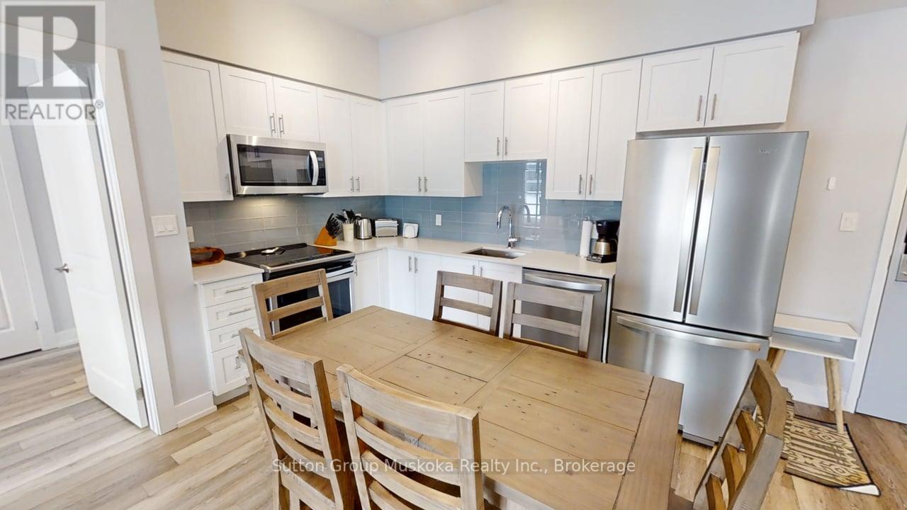 423 - 25 Pen Lake Point Road, Huntsville, Ontario  P1H 2E8 - Photo 6 - X12477833