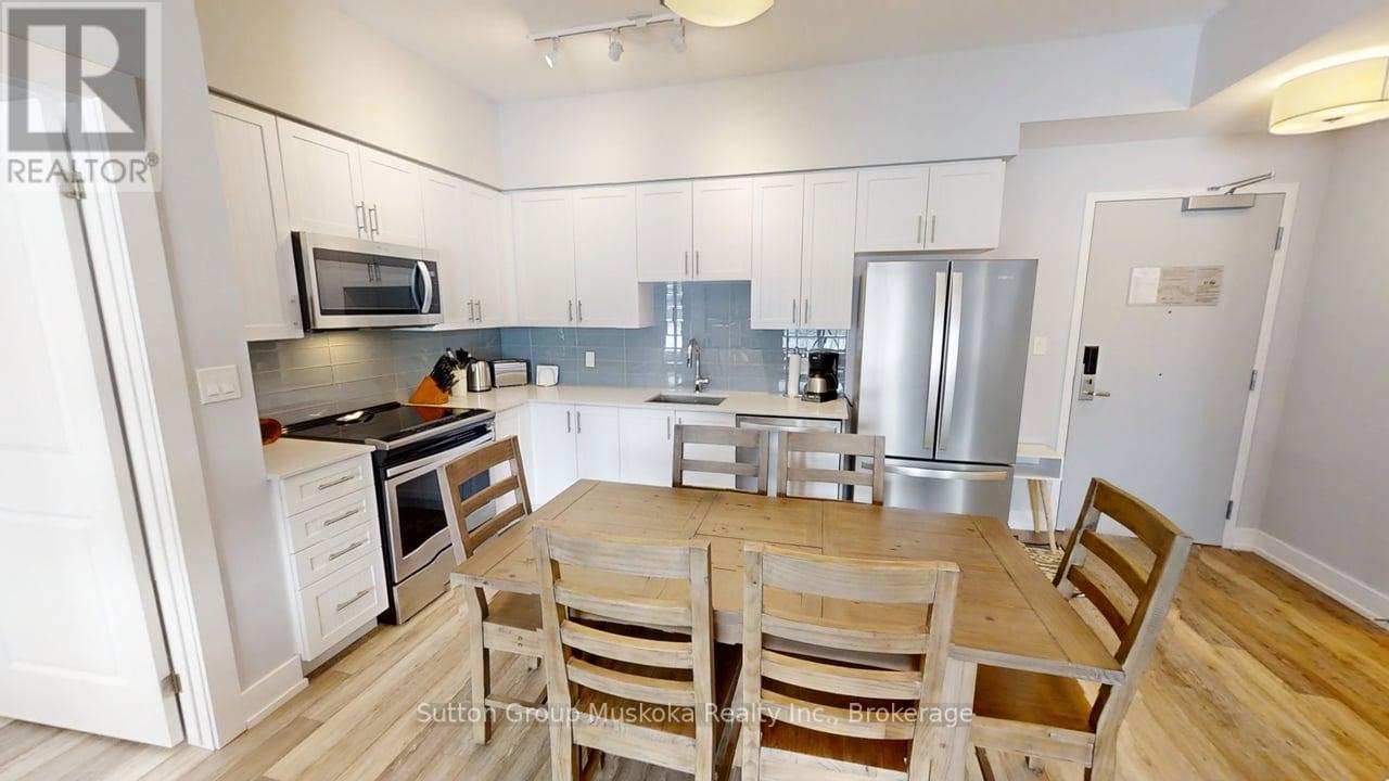 423 - 25 Pen Lake Point Road, Huntsville, Ontario  P1H 2E8 - Photo 7 - X12477833