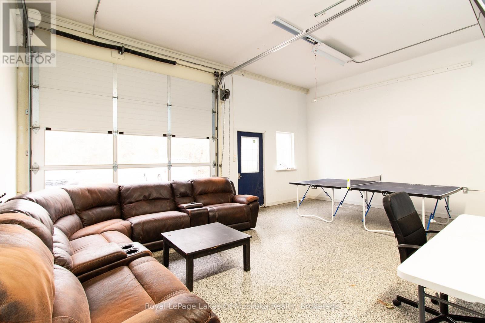 227 Wellington Street, Bracebridge, Ontario  P1L 1C1 - Photo 30 - X12478623