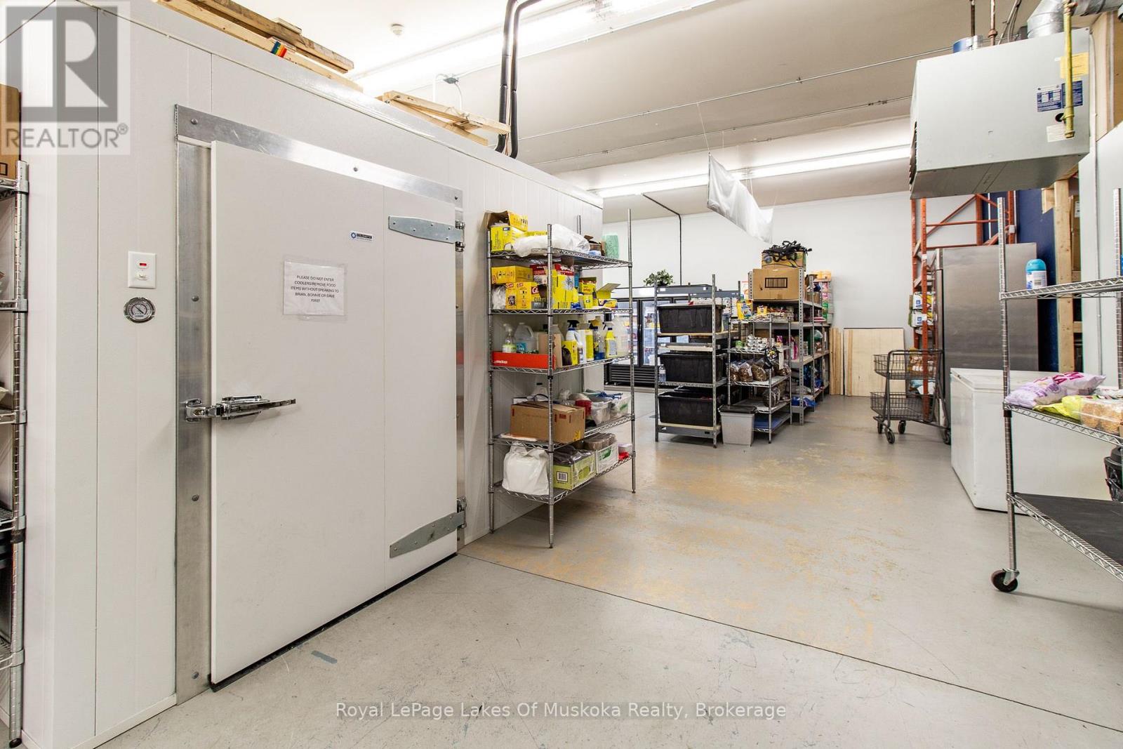 227 Wellington Street, Bracebridge, Ontario  P1L 1C1 - Photo 50 - X12478623