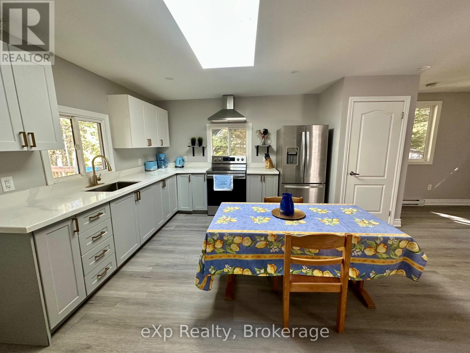 61 Robert Road W, Huntsville, Ontario  P1H 1L4 - Photo 15 - X12479184