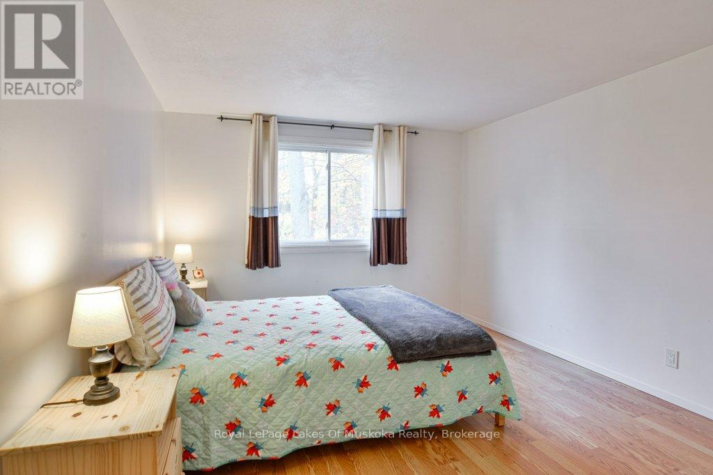 24 Dudley Drive, Bracebridge, Ontario  P1L 1K3 - Photo 10 - X12483046