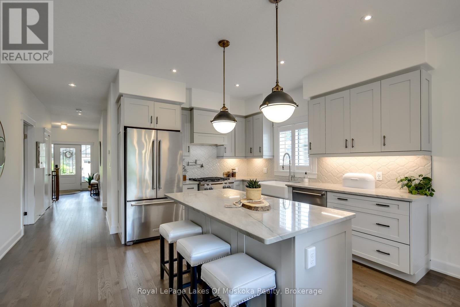 75 Selkirk Drive, Huntsville, Ontario  P1H 0C6 - Photo 19 - X12483299