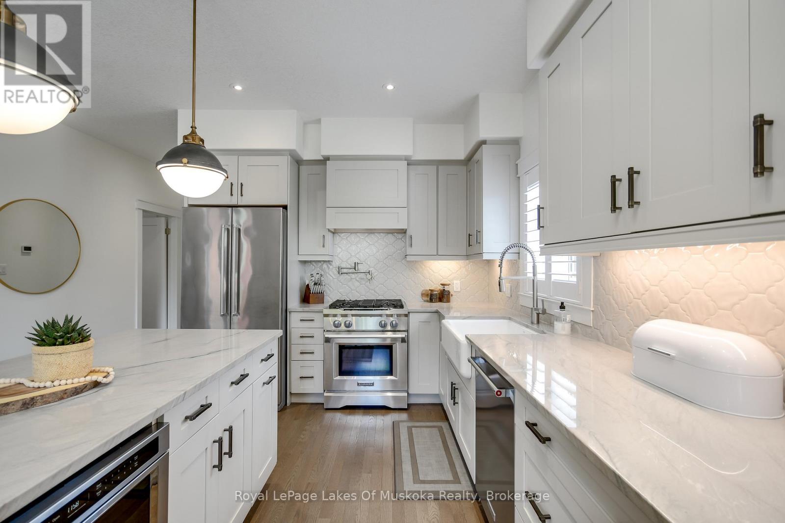 75 Selkirk Drive, Huntsville, Ontario  P1H 0C6 - Photo 20 - X12483299