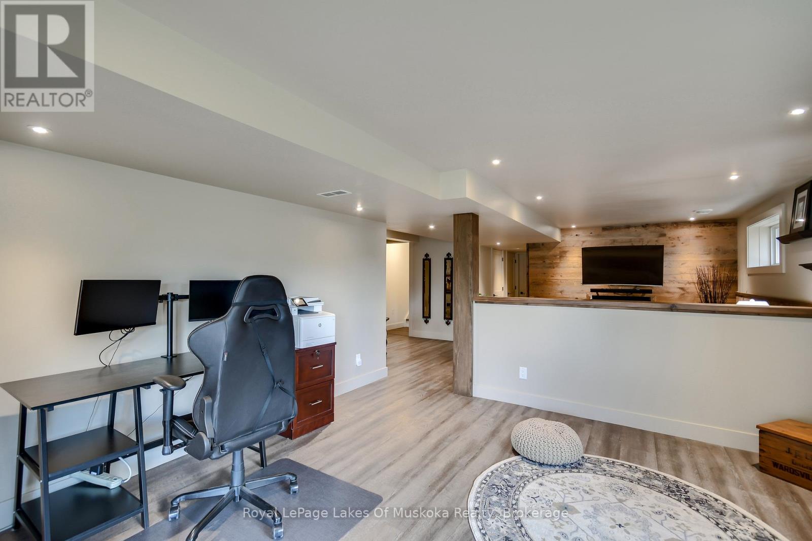 75 Selkirk Drive, Huntsville, Ontario  P1H 0C6 - Photo 37 - X12483299