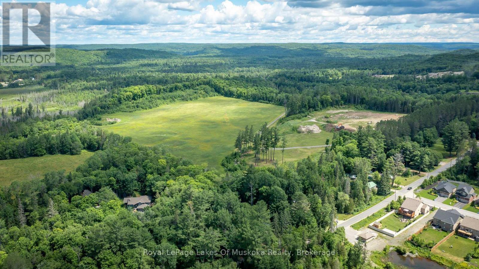 75 Selkirk Drive, Huntsville, Ontario  P1H 0C6 - Photo 41 - X12483299