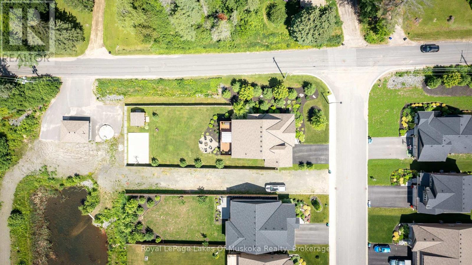 75 Selkirk Drive, Huntsville, Ontario  P1H 0C6 - Photo 47 - X12483299