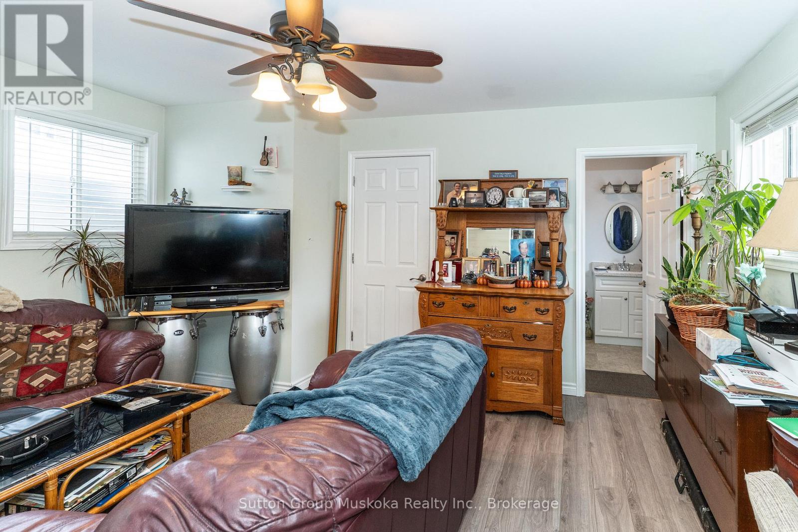 4 Thunder Bridge Court S, Huntsville, Ontario  P1H 1M1 - Photo 11 - X12483628