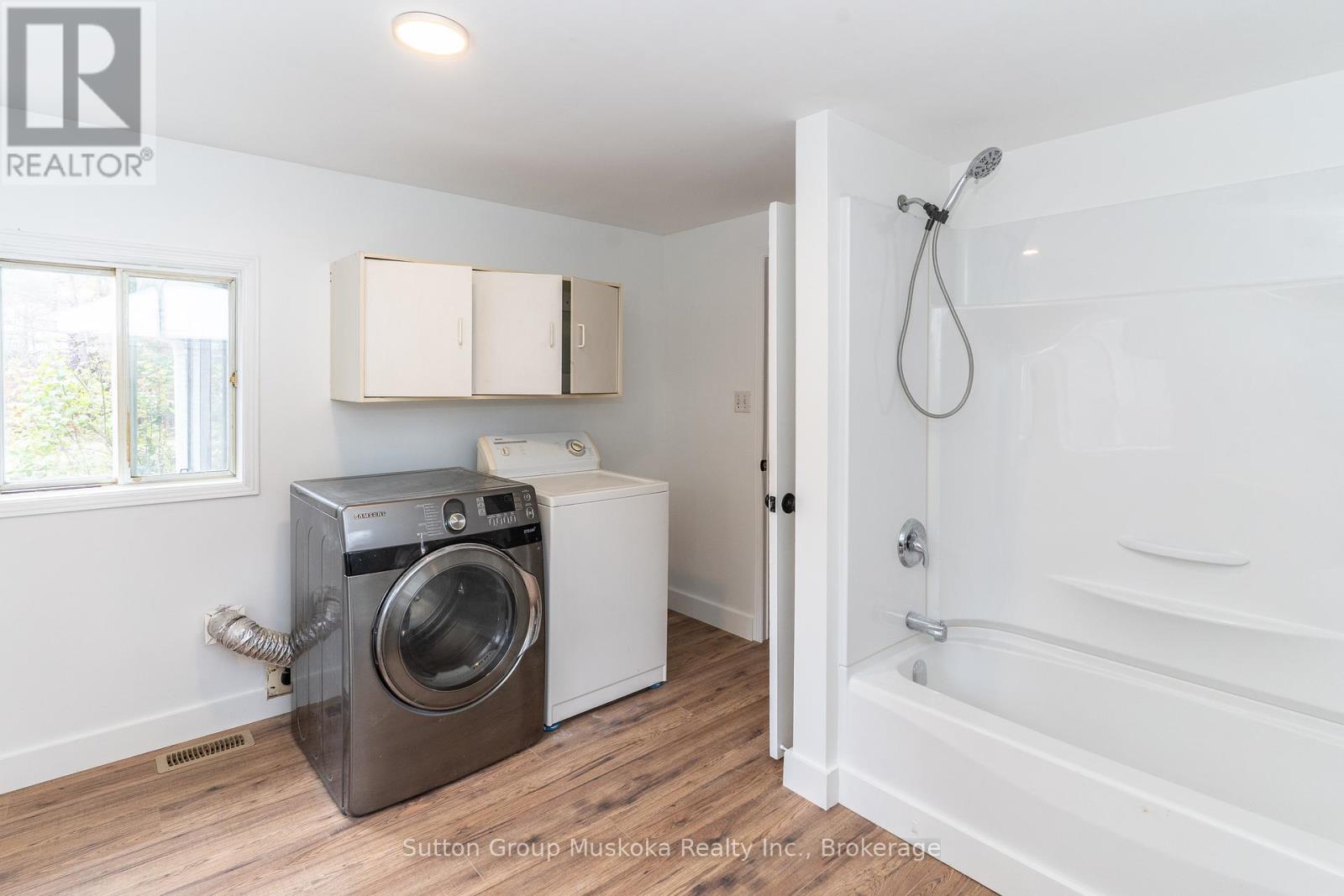 4 Thunder Bridge Court S, Huntsville, Ontario  P1H 1M1 - Photo 23 - X12483628