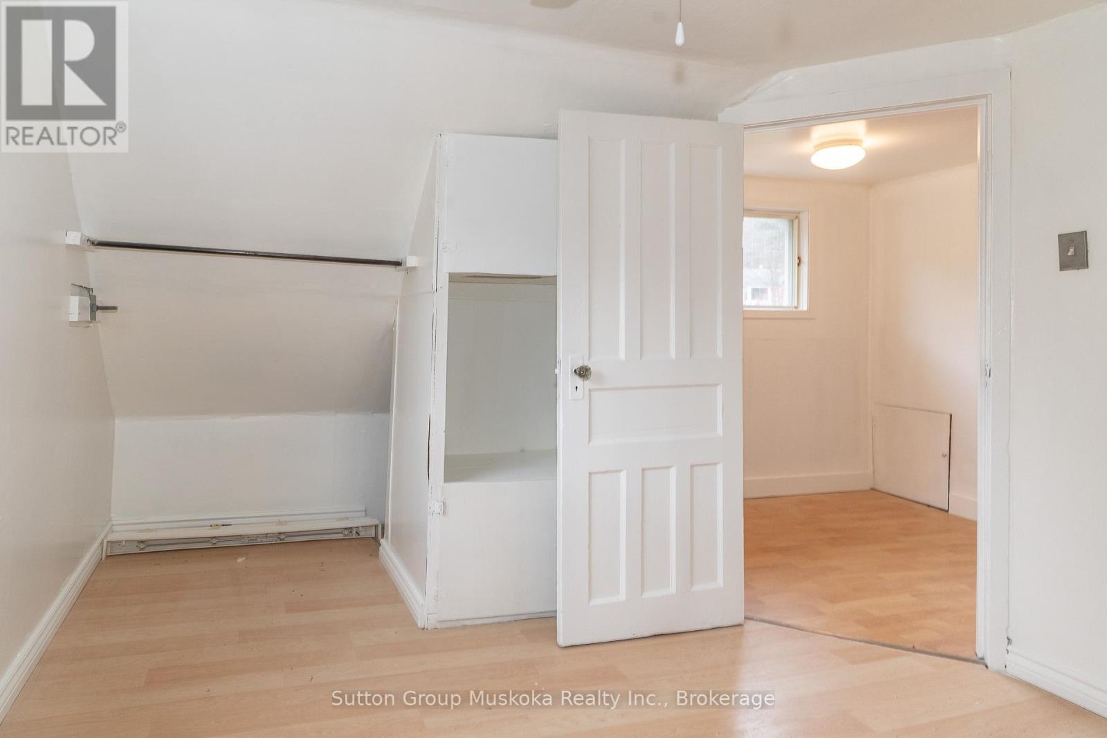 4 Thunder Bridge Court S, Huntsville, Ontario  P1H 1M1 - Photo 25 - X12483628