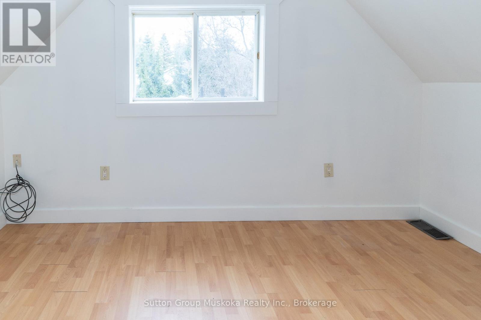 4 Thunder Bridge Court S, Huntsville, Ontario  P1H 1M1 - Photo 26 - X12483628