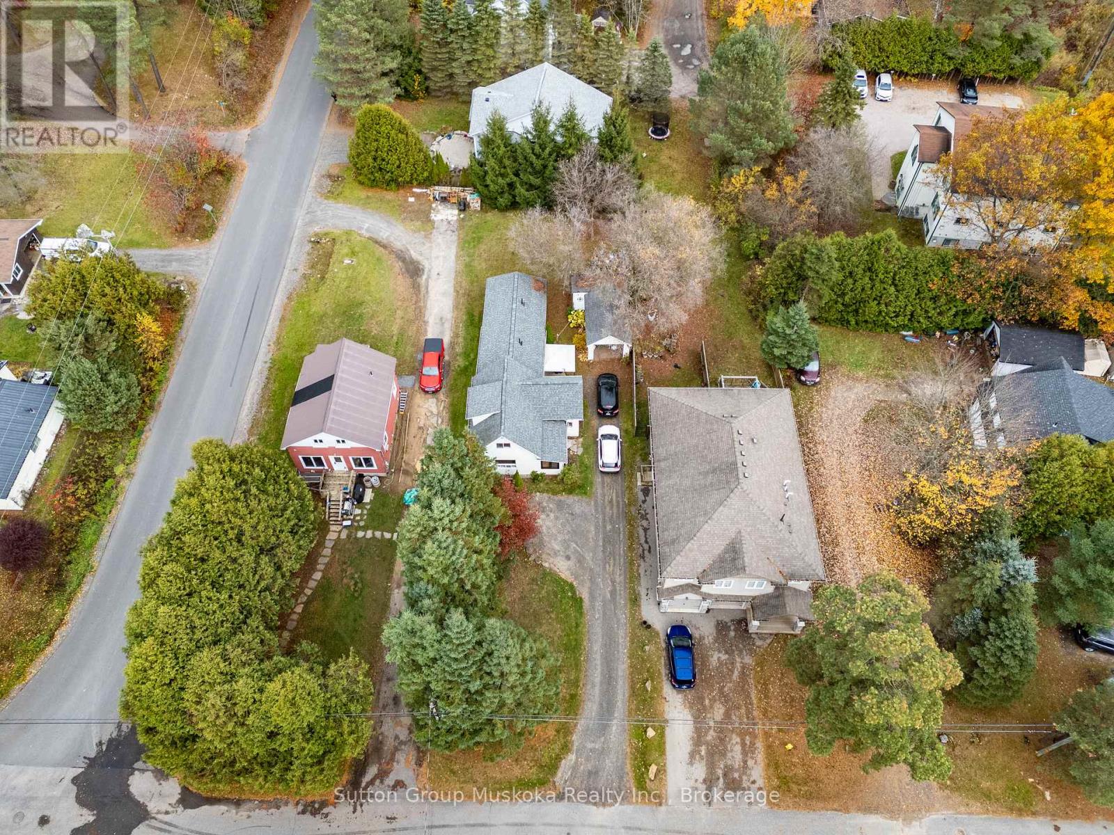 4 Thunder Bridge Court S, Huntsville, Ontario  P1H 1M1 - Photo 33 - X12483628