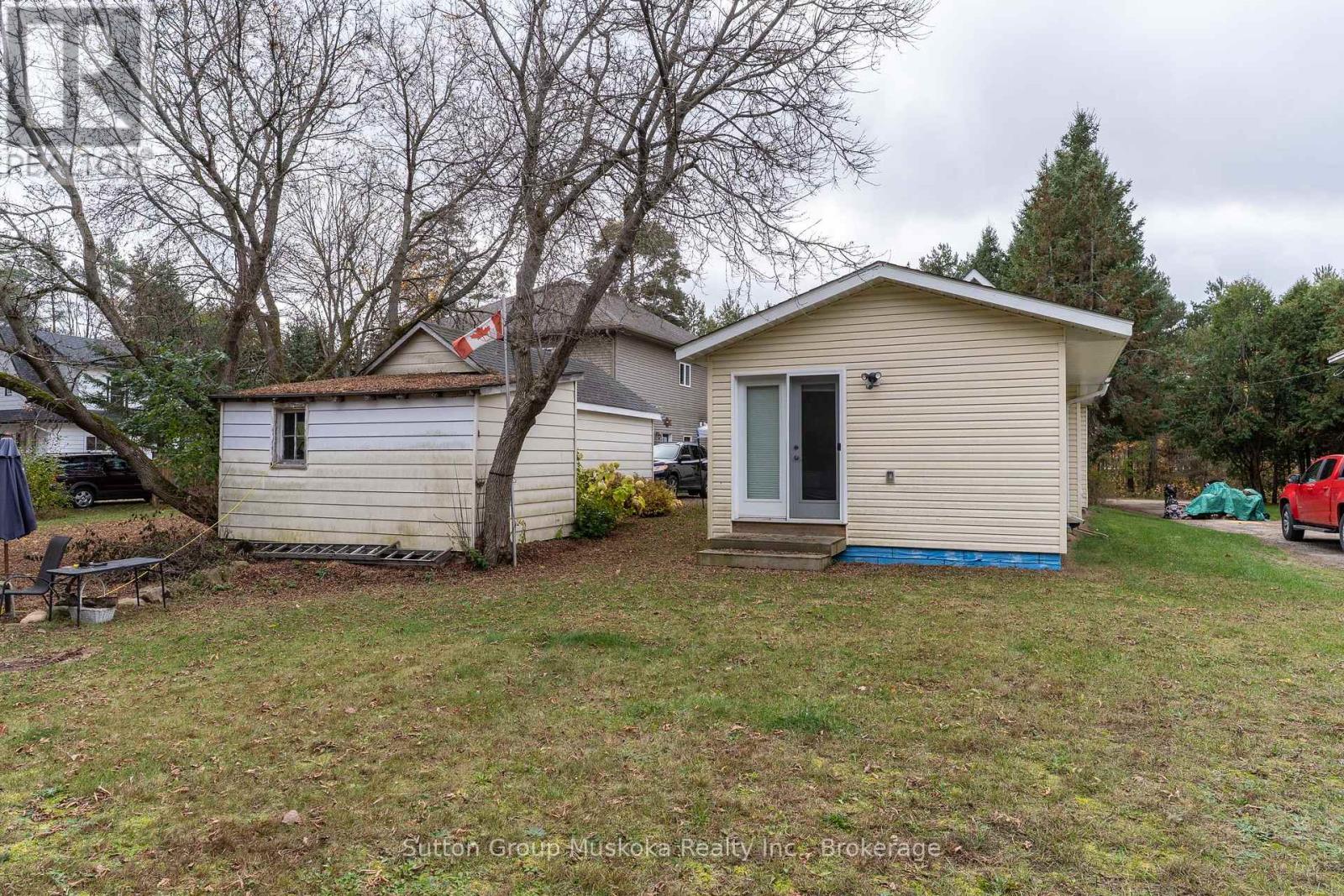 4 Thunder Bridge Court S, Huntsville, Ontario  P1H 1M1 - Photo 5 - X12483628