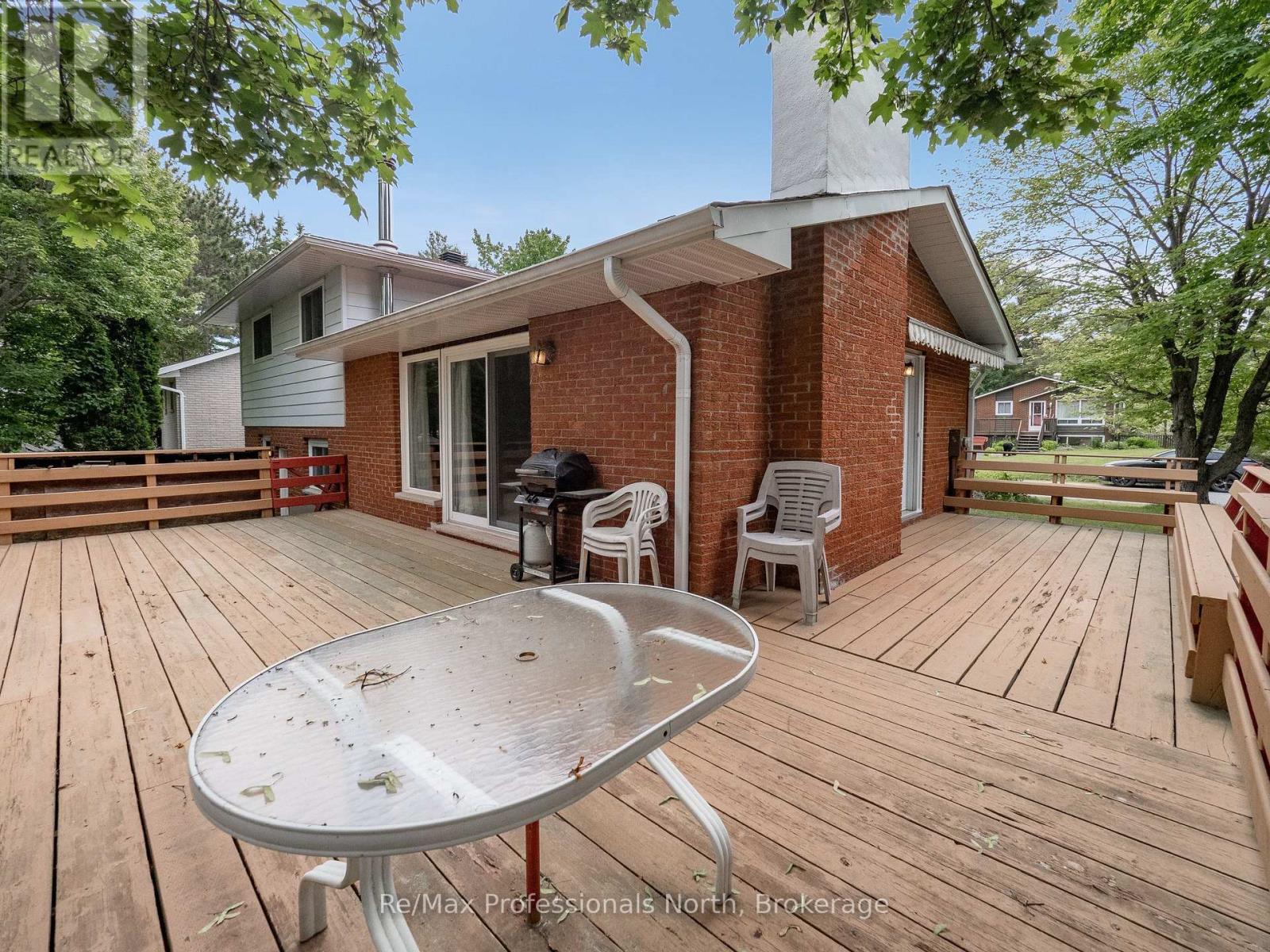 600 David Street, Gravenhurst, Ontario  P1P 1M2 - Photo 31 - X12484915