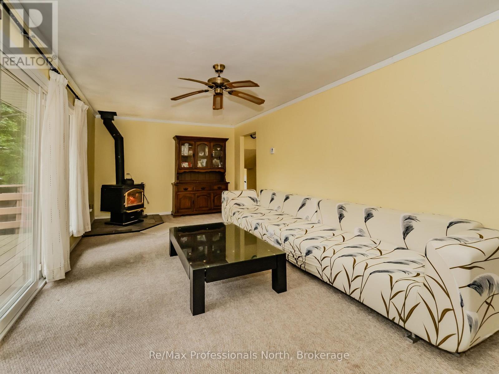 600 David Street, Gravenhurst, Ontario  P1P 1M2 - Photo 8 - X12484915