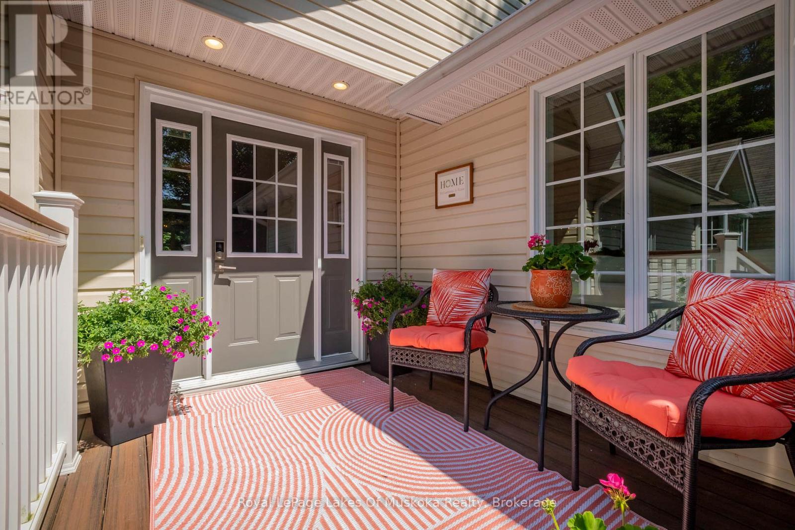 24 Birchwood Crescent, Huntsville, Ontario  P1H 0A6 - Photo 3 - X12490284