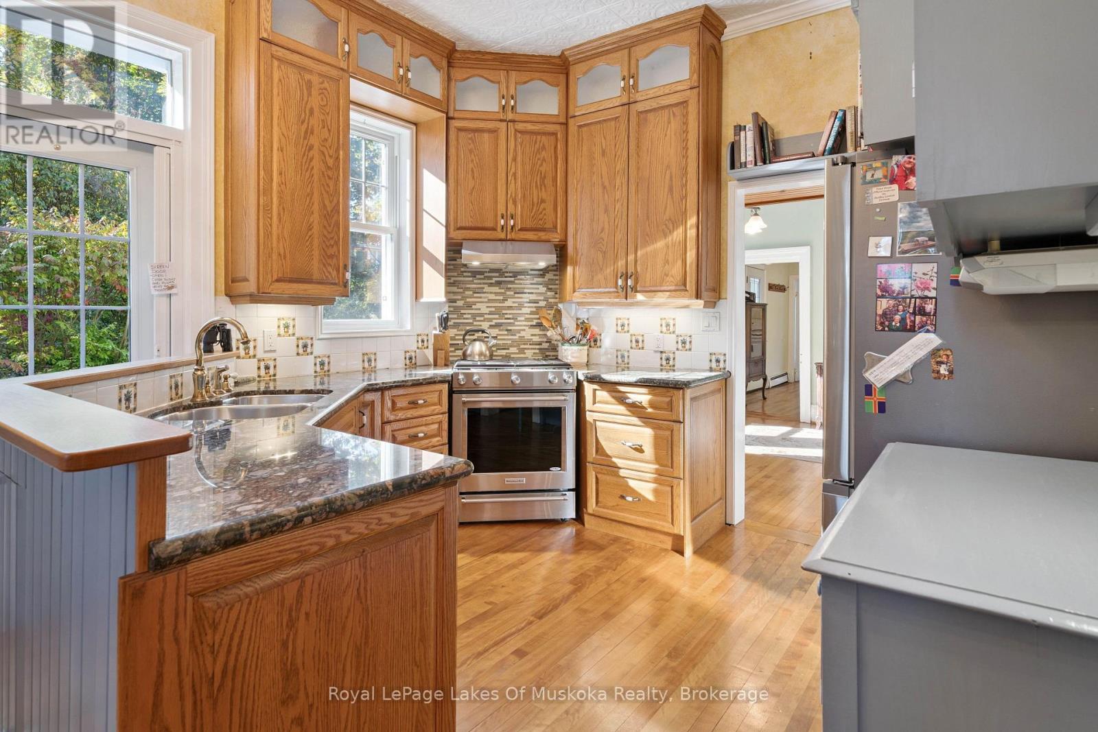 86 Quebec Street, Bracebridge, Ontario  P1L 2A4 - Photo 14 - X12492138