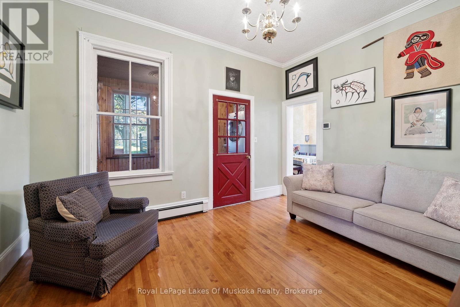 86 Quebec Street, Bracebridge, Ontario  P1L 2A4 - Photo 18 - X12492138