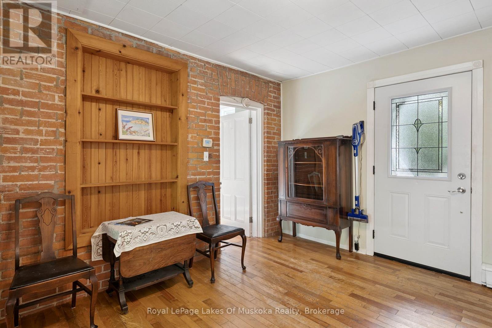 86 Quebec Street, Bracebridge, Ontario  P1L 2A4 - Photo 31 - X12492138