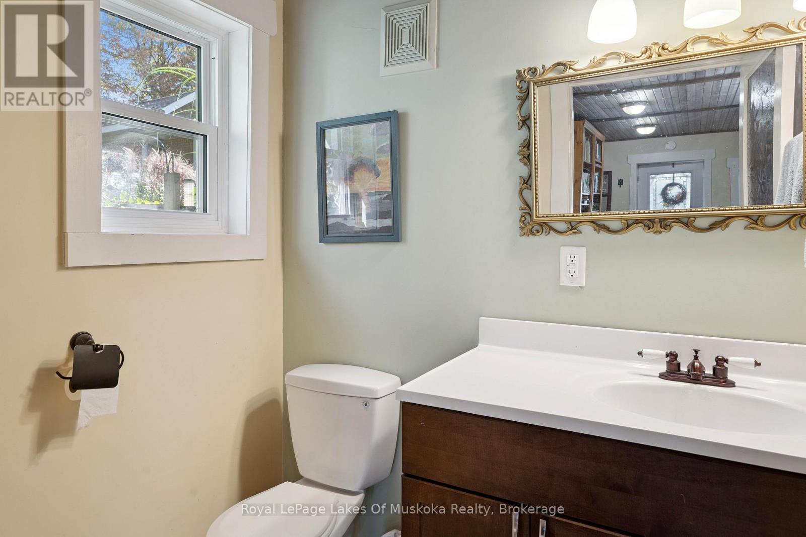 86 Quebec Street, Bracebridge, Ontario  P1L 2A4 - Photo 42 - X12492138