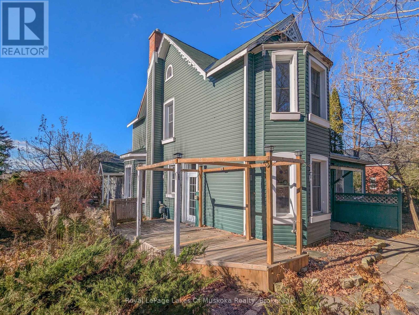 86 Quebec Street, Bracebridge, Ontario  P1L 2A4 - Photo 7 - X12492138