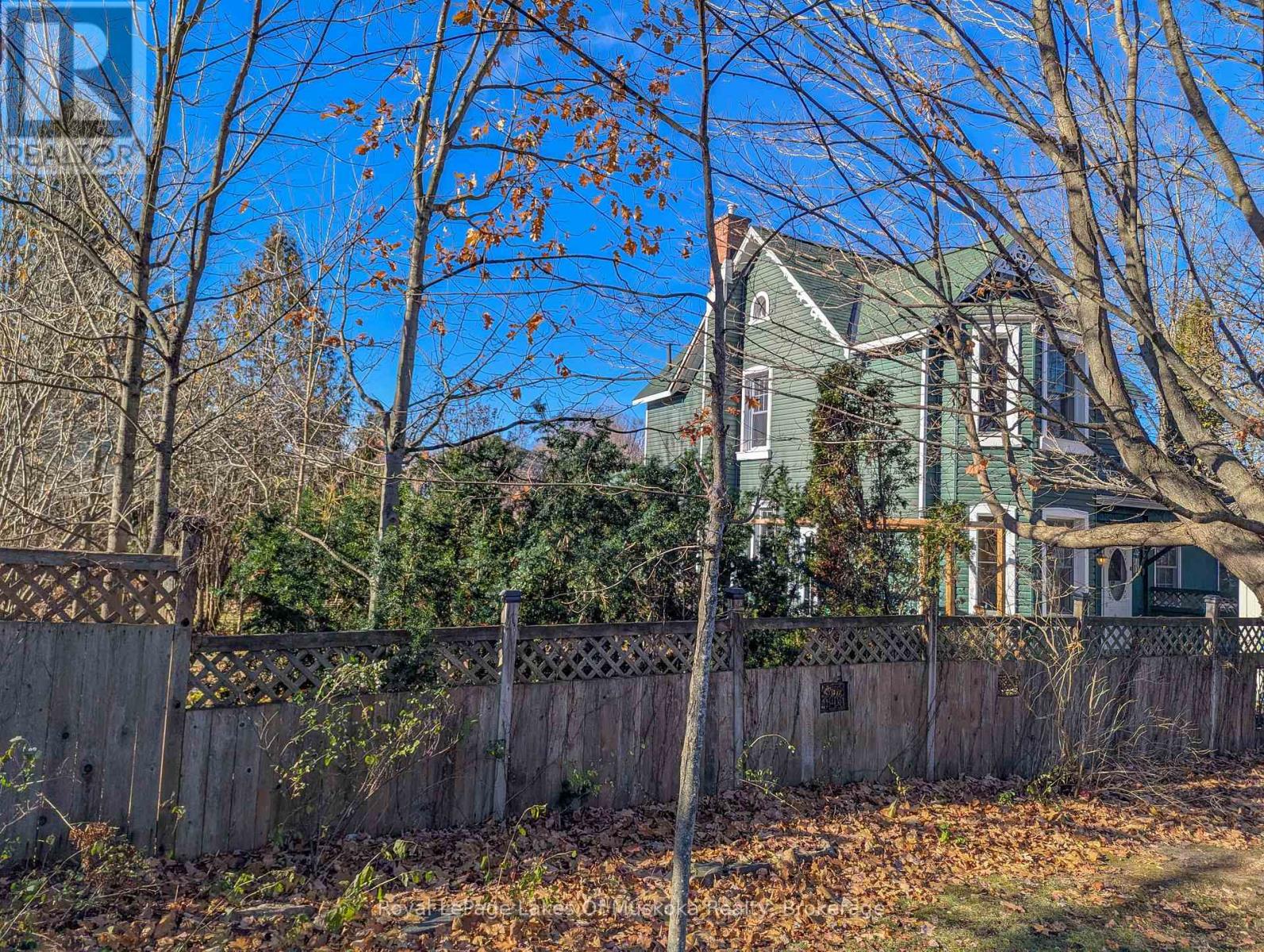 86 Quebec Street, Bracebridge, Ontario  P1L 2A4 - Photo 8 - X12492138