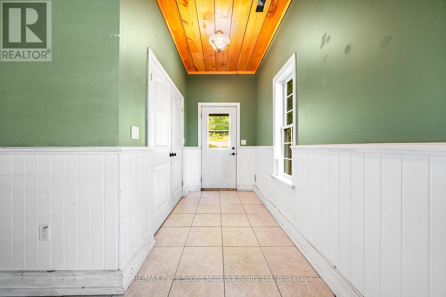 246 High Street, Georgian Bay, Ontario  P0C 1H0 - Photo 33 - X12493482