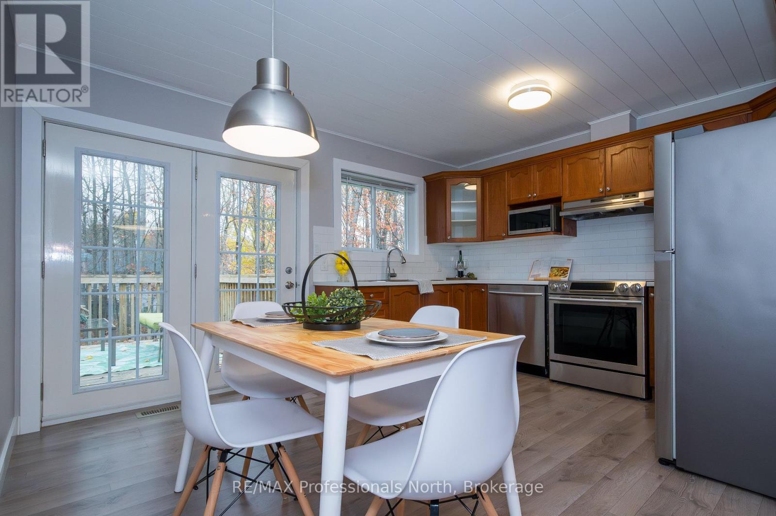 45 Yonge Street S, Huntsville, Ontario  P1H 1V1 - Photo 10 - X12493570