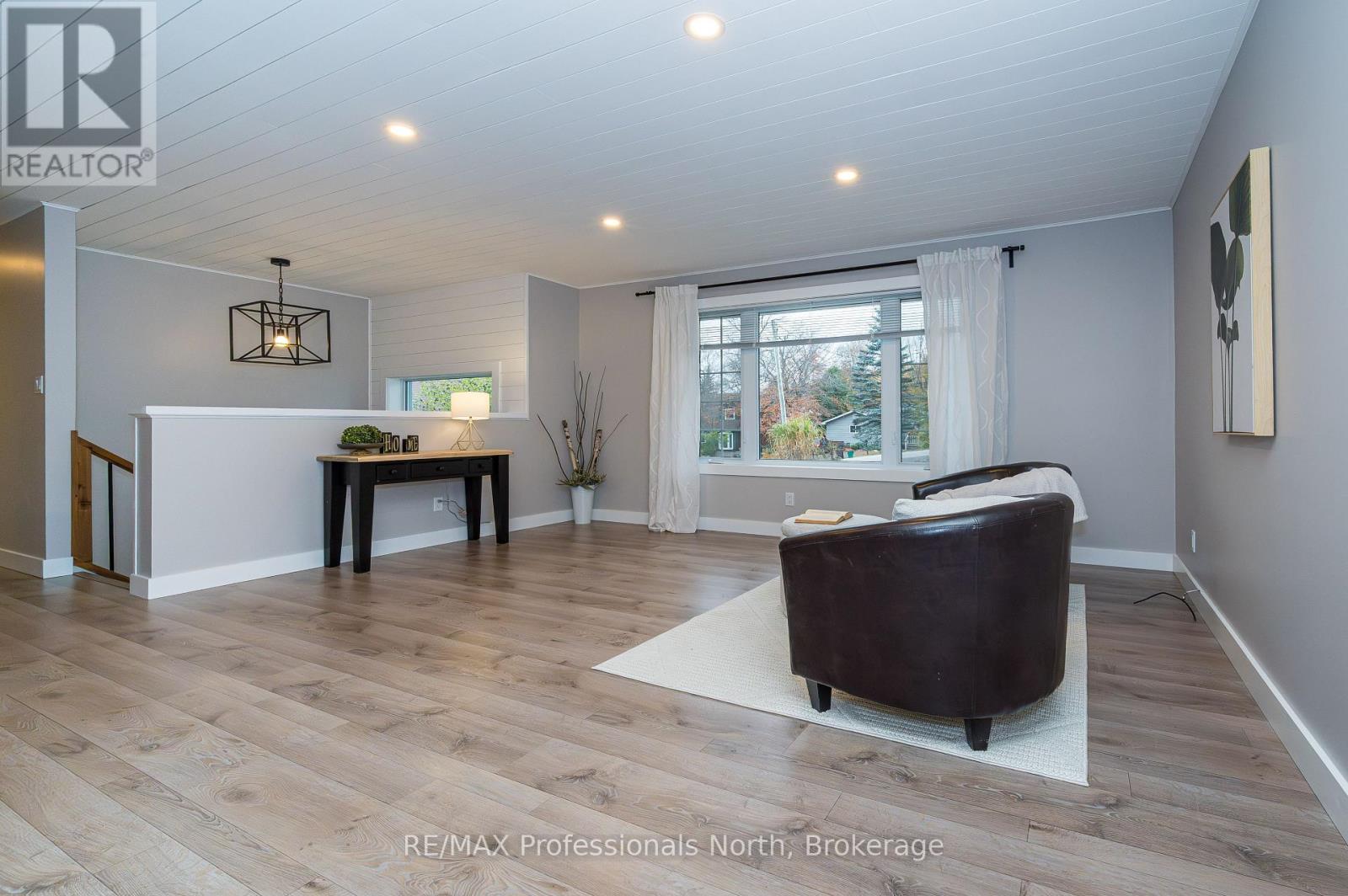 45 Yonge Street S, Huntsville, Ontario  P1H 1V1 - Photo 6 - X12493570