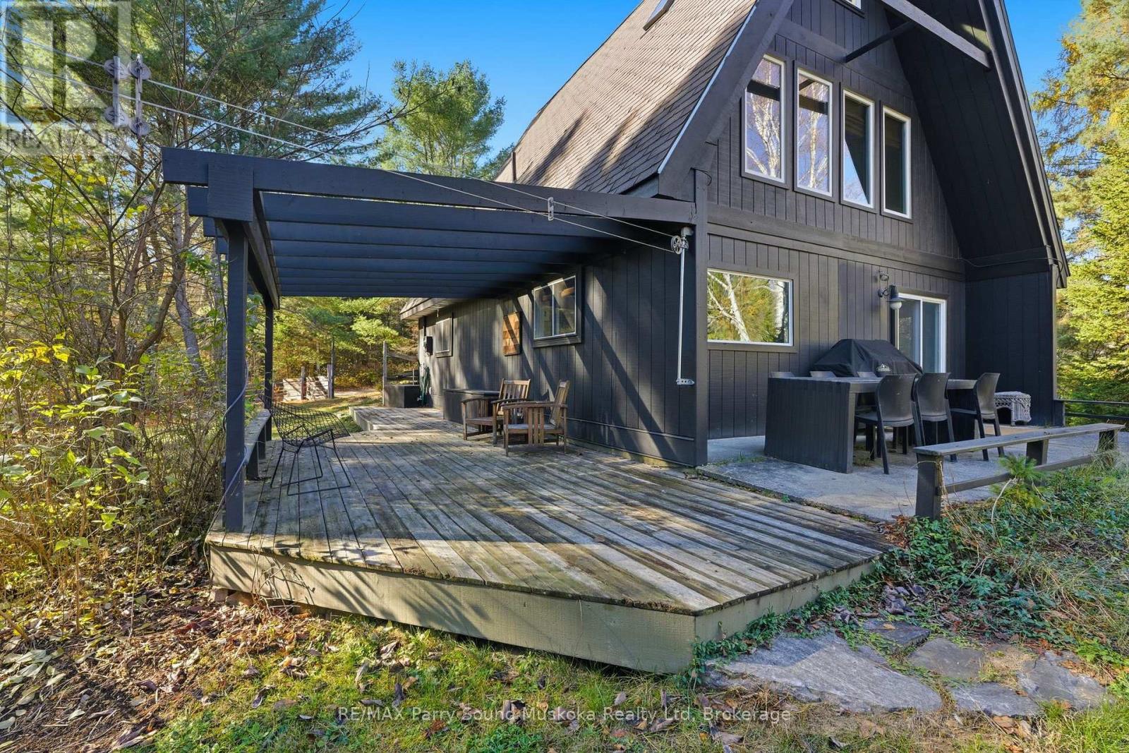 39 Groeger Road, Huntsville, Ontario  P1H 2J4 - Photo 36 - X12494270