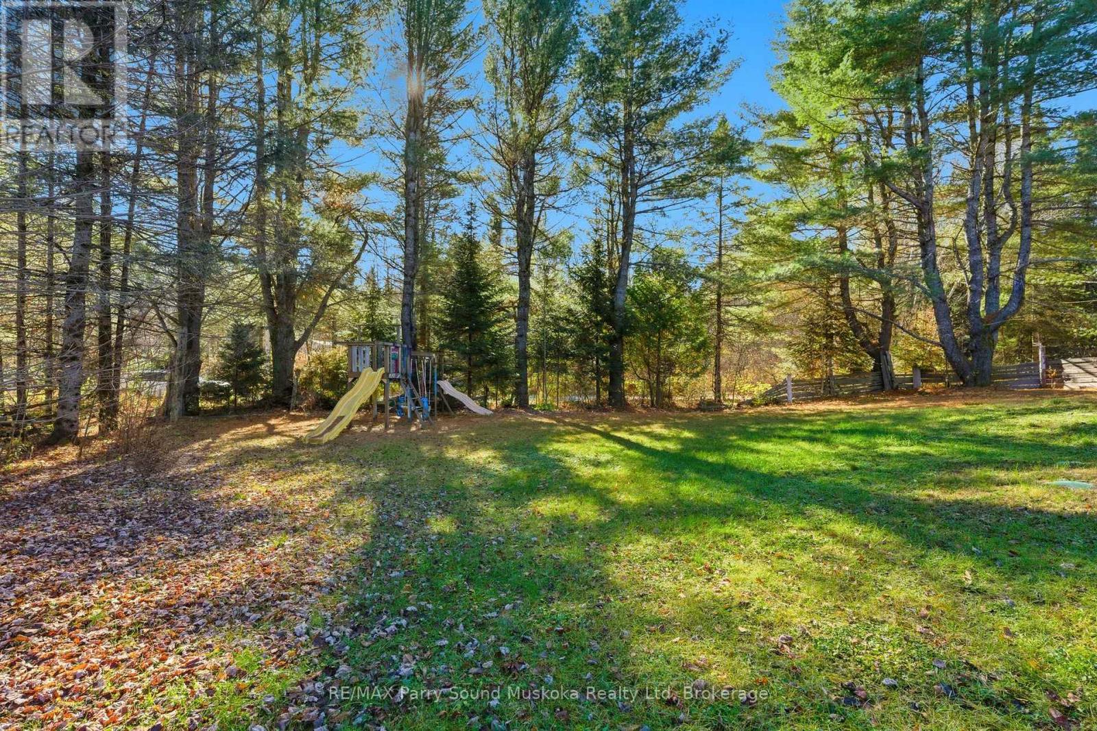 39 Groeger Road, Huntsville, Ontario  P1H 2J4 - Photo 37 - X12494270