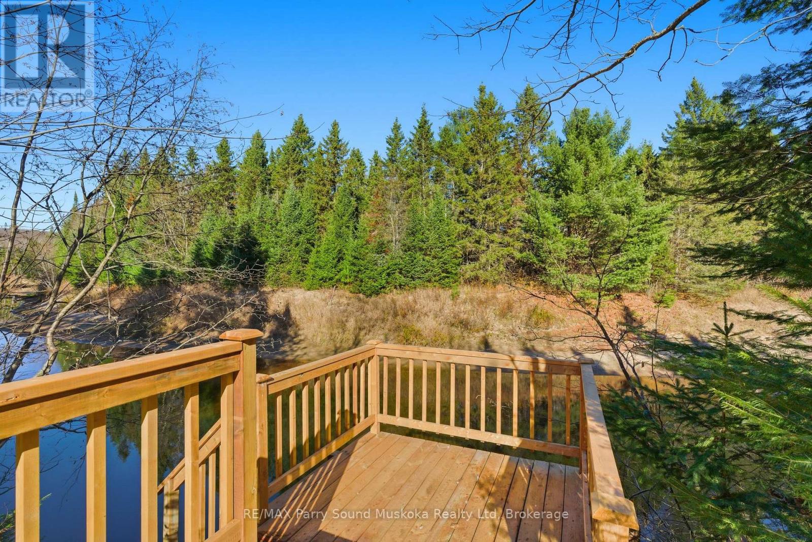 39 Groeger Road, Huntsville, Ontario  P1H 2J4 - Photo 6 - X12494270