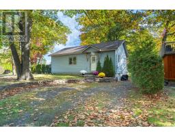 17 ADELAIDE STREET, Parry Sound, Ontario