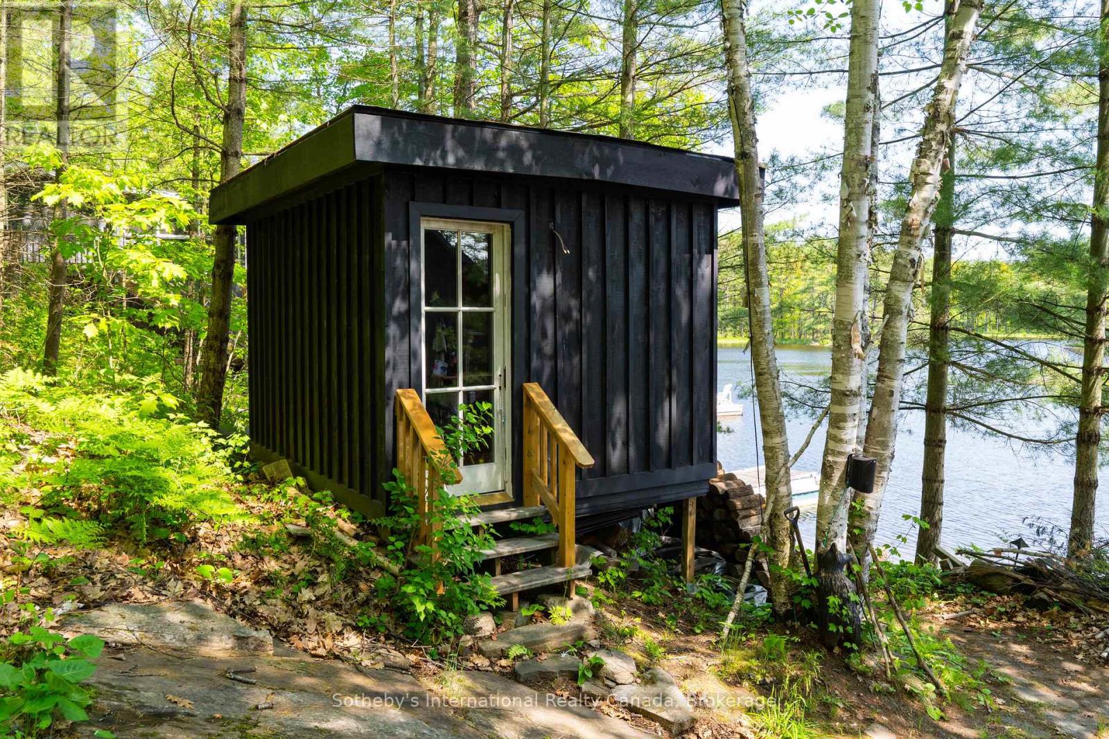 6394 Go Home Lake Shore, Georgian Bay, Ontario  L0K 1S0 - Photo 34 - X12496144