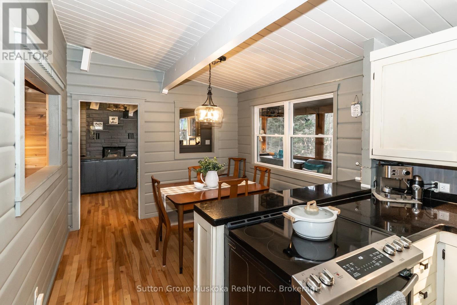 236 Hoodstown Road, Huntsville, Ontario  P1H 2J2 - Photo 22 - X12497082