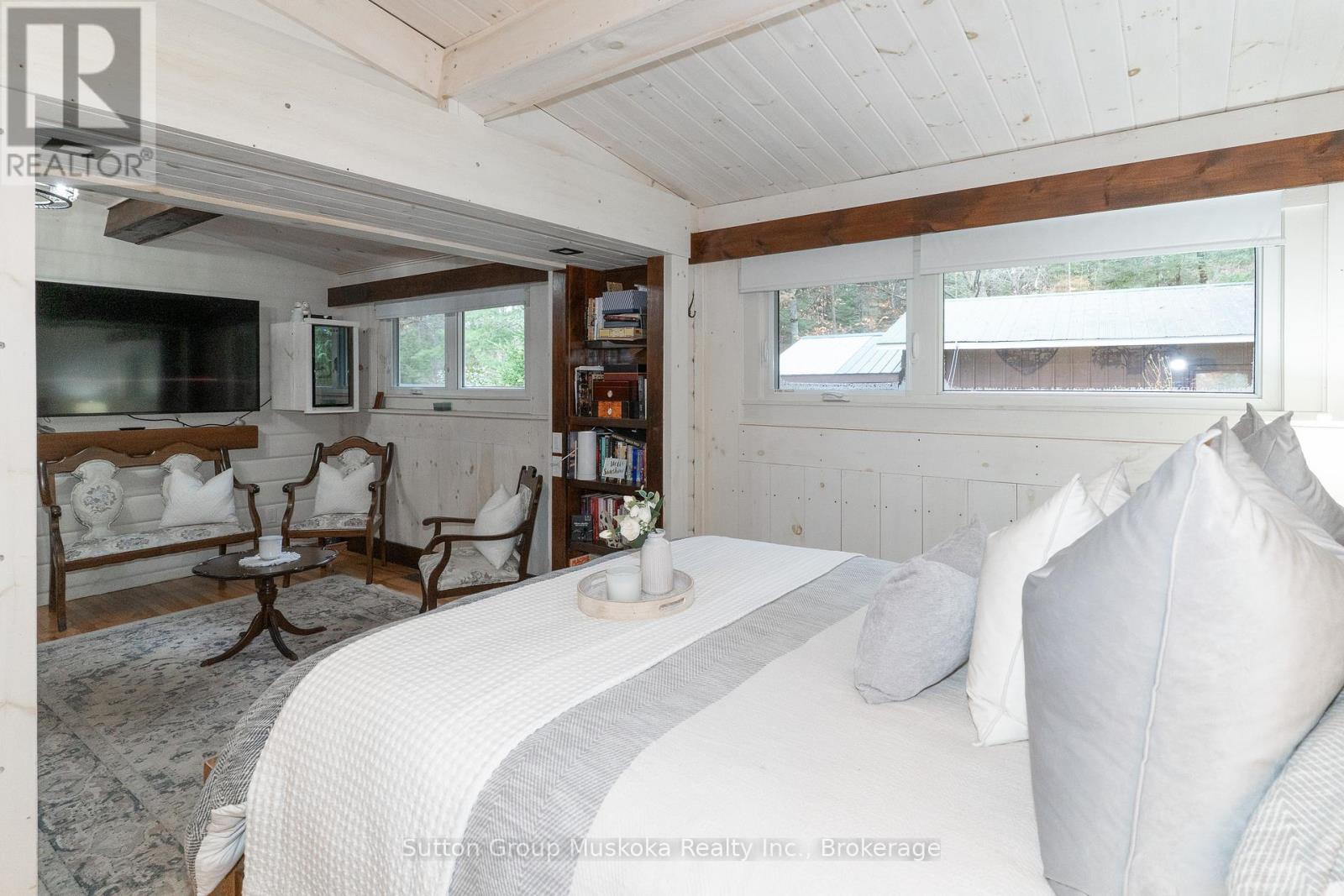 236 Hoodstown Road, Huntsville, Ontario  P1H 2J2 - Photo 30 - X12497082