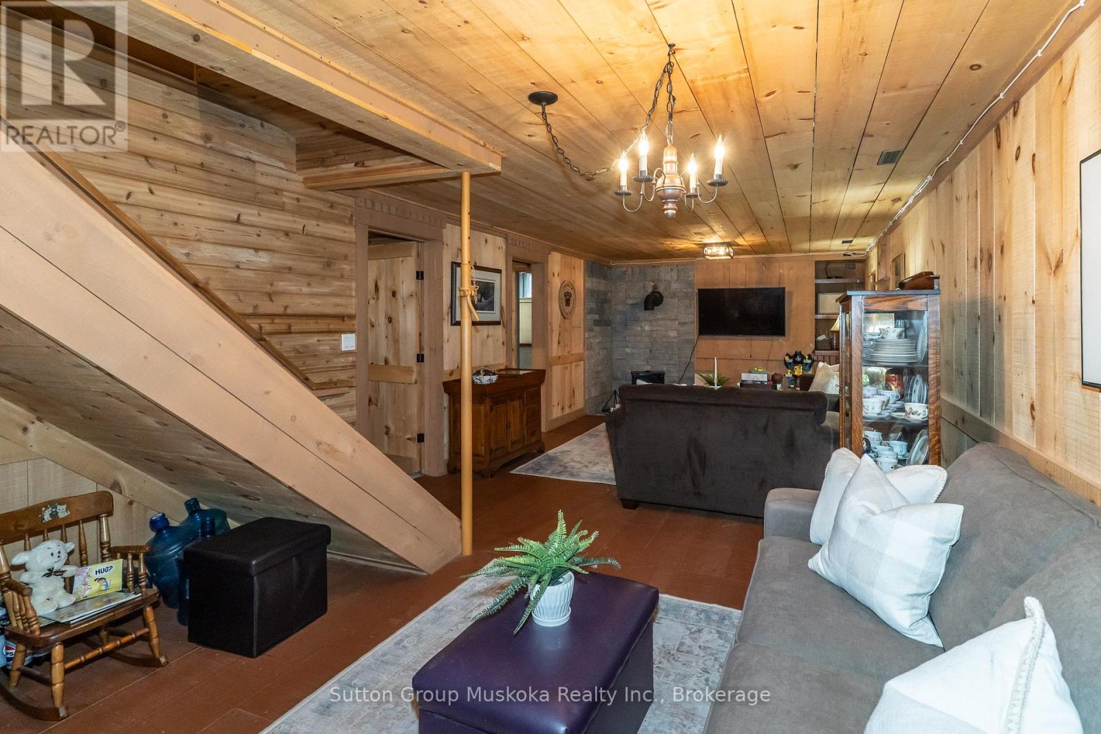 236 Hoodstown Road, Huntsville, Ontario  P1H 2J2 - Photo 43 - X12497082