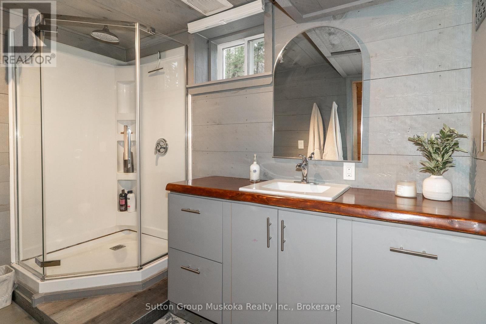 236 Hoodstown Road, Huntsville, Ontario  P1H 2J2 - Photo 47 - X12497082