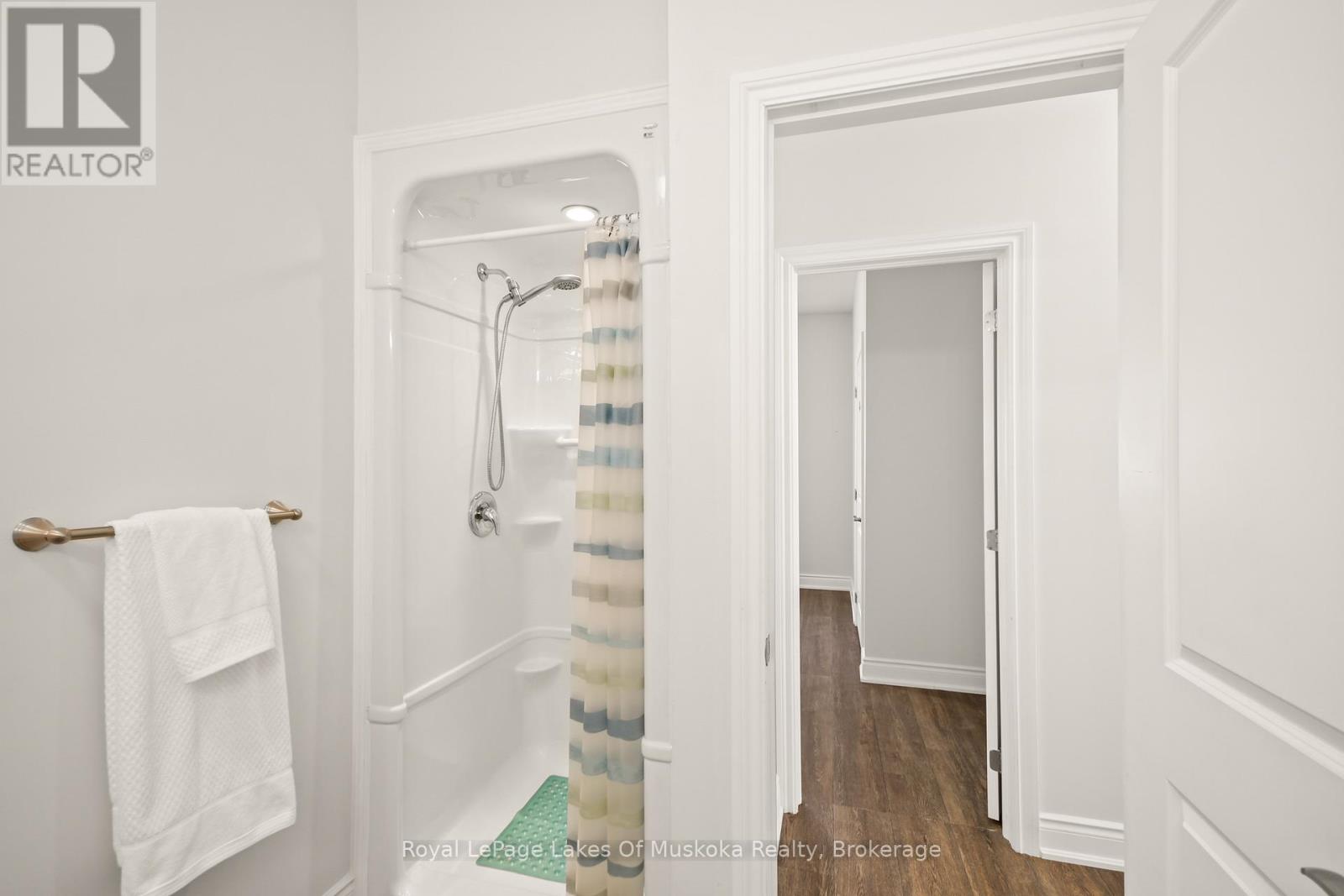 12 Macarthur Drive, Bracebridge, Ontario  P1L 0A8 - Photo 13 - X12497484