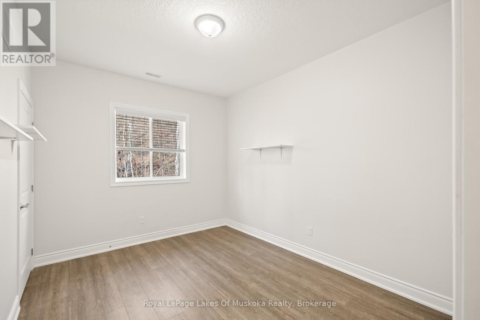 12 Macarthur Drive, Bracebridge, Ontario  P1L 0A8 - Photo 17 - X12497484