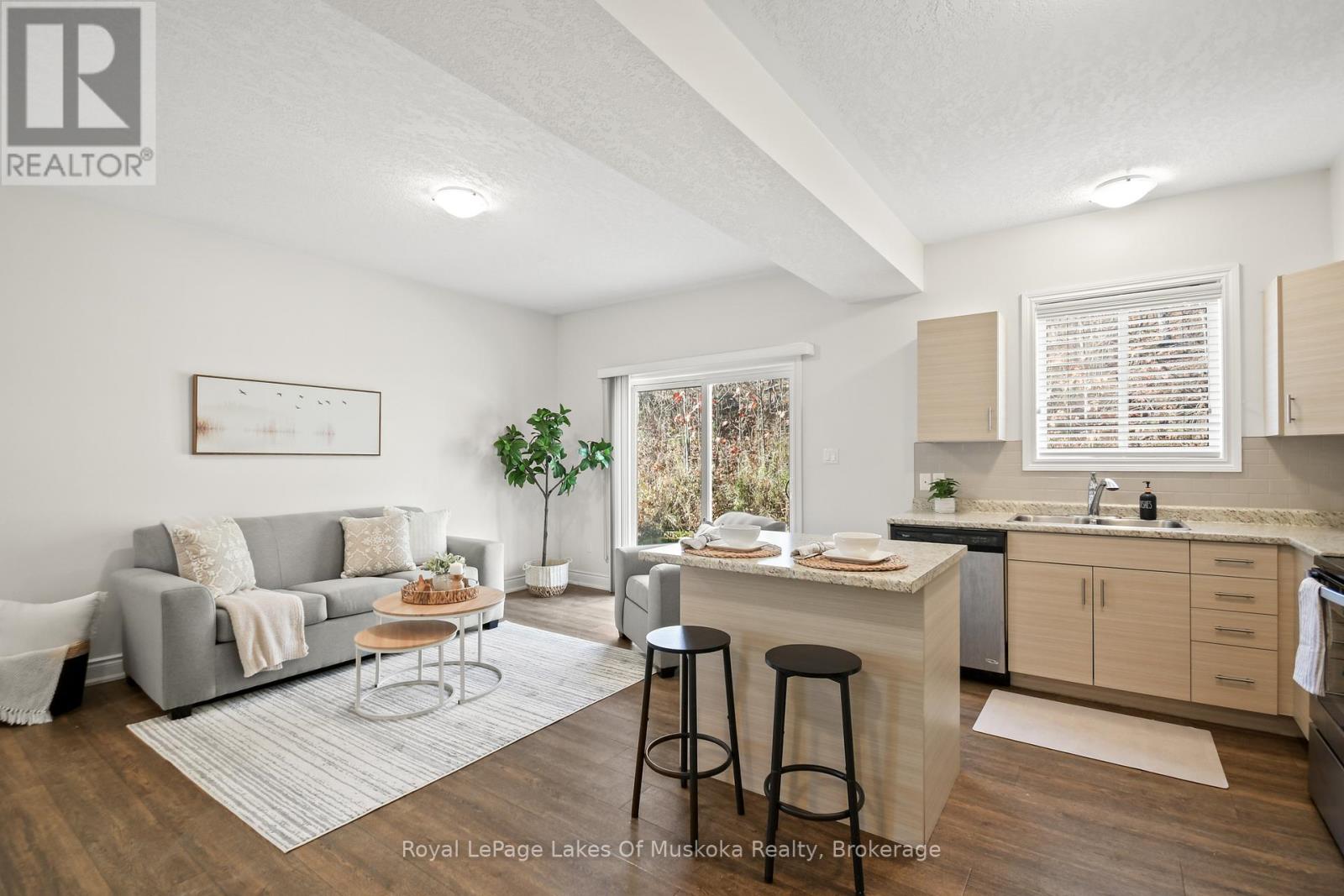 12 Macarthur Drive, Bracebridge, Ontario  P1L 0A8 - Photo 21 - X12497484