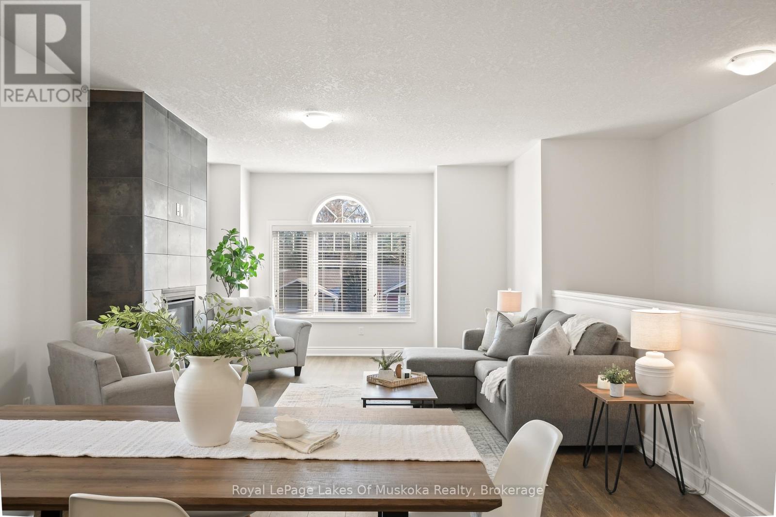 12 Macarthur Drive, Bracebridge, Ontario  P1L 0A8 - Photo 6 - X12497484